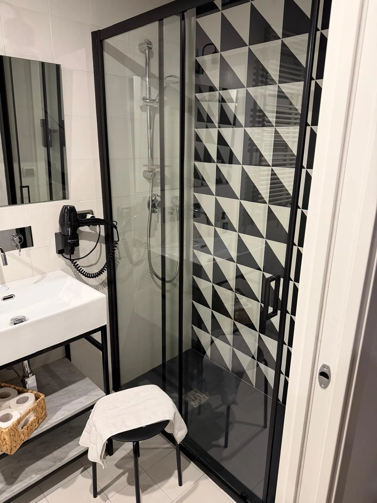Camera Quadrupla — bagno privato